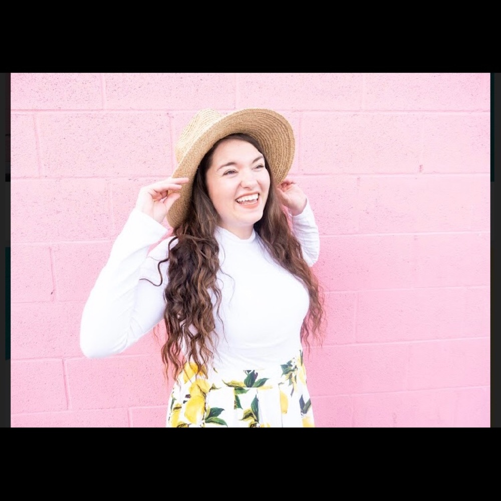 Meet your Posher, Lexi